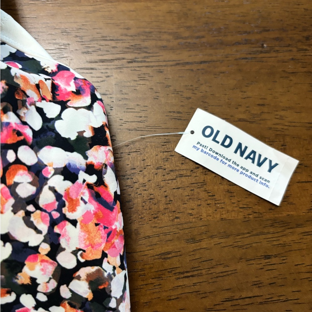 Old Navy Vibrant Abstract Crop Top/bra - Picture 3 of 4